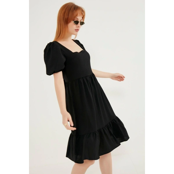 Kadın Siyah Sırt Bağlamalı Kare Yaka Elbise