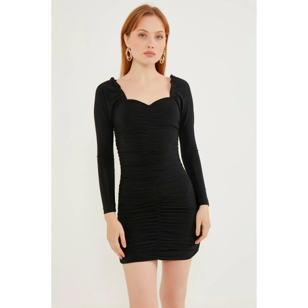 Kadın Siyah Uzun Kol Büzgülü Elbise