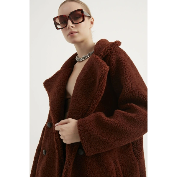 Kadın Acı Kahve Astarlı Düğmeli Peluş Kaban