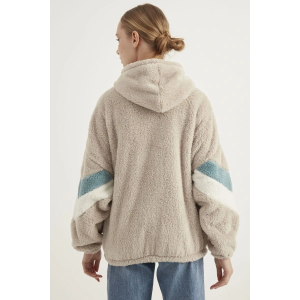 Kadın Beyaz Mavi Çift Cepli Kapüşonlu Peluş Hırka