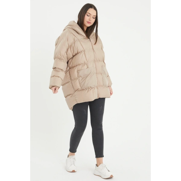 Kadın Kapşonlu Oversize Bej Şişme Mont