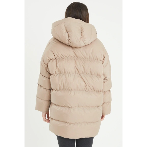 Kadın Kapşonlu Oversize Bej Şişme Mont