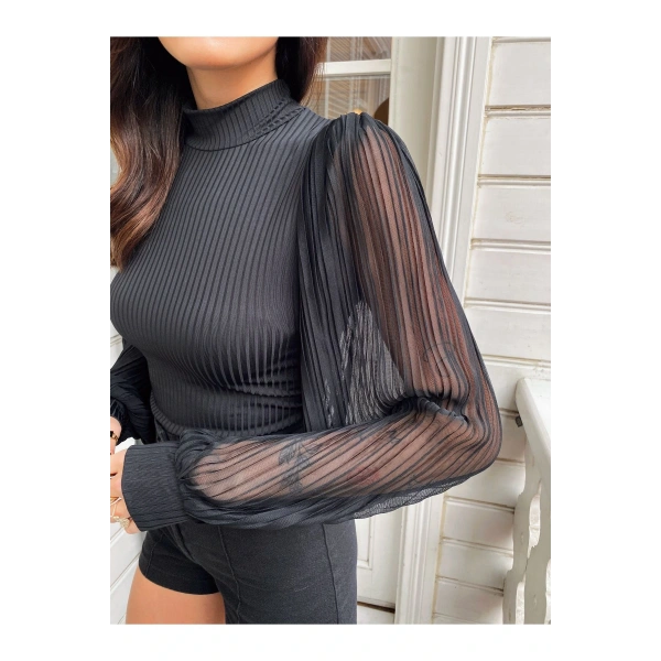 Kadın Siyah Büzgü Detaylı Dik Yaka Sandy Bluz