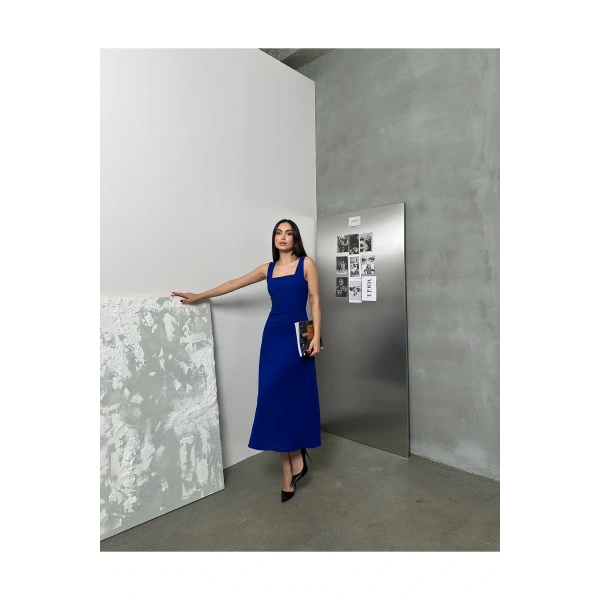 Kadın Kare Yaka Kalın Askı Tasarım Midi Boy Elbise