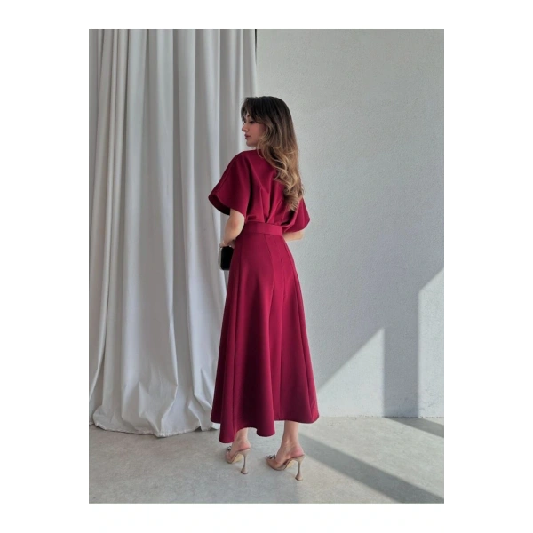 KEMER DETAYLI MİDİ ELBİSE BORDO RENK ELBİSE