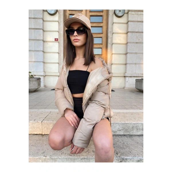 Kadın Kapüşonlu Şişme Mont