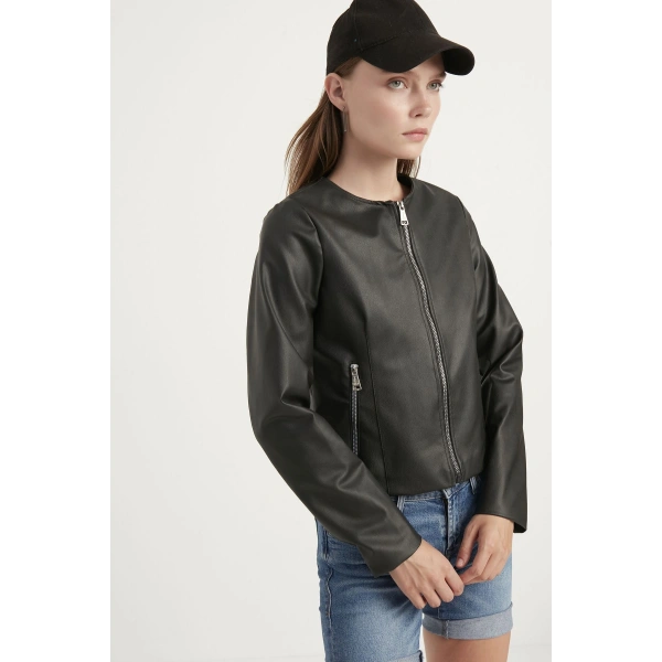 Kadın Siyah Deri Ceket