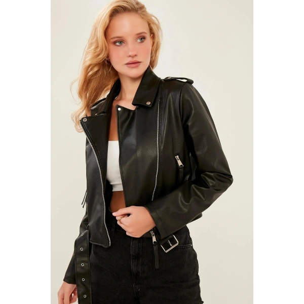 Kadın Siyah Deri Ceket