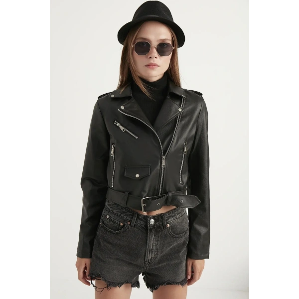 Kadın Siyah Deri Ceket