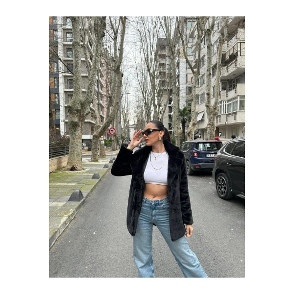 Peluş Kapşonlu Yumoş Kürk Kaban