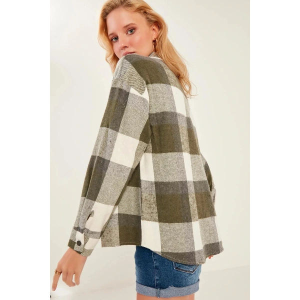 Kadın Yeşil Ekoseli Cepli Oduncu Gömlek