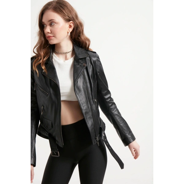 Kadın Siyah Cep Detaylı Hakiki Deri Ceket