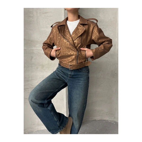 Oversıze Kemerli Deri Tarz Leopar Ceket