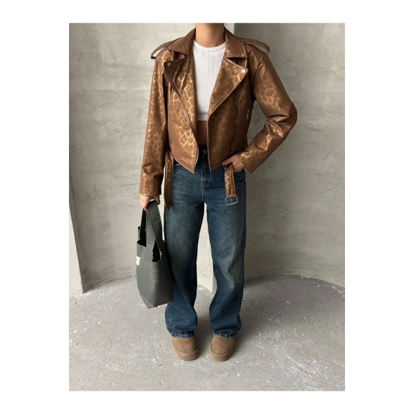 Oversıze Kemerli Deri Tarz Leopar Ceket