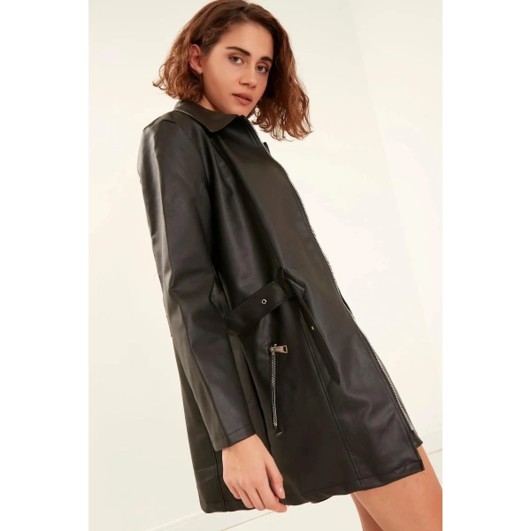 Kadın Siyah Deri Pardesü Ceket