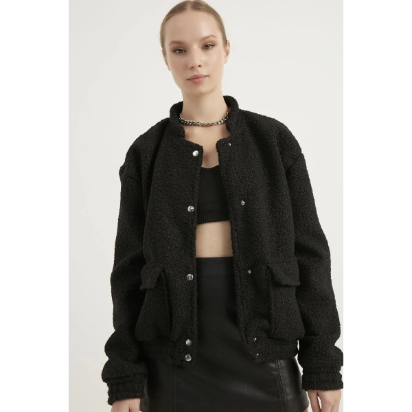 Kadın Siyah Astarlı Buklet Bomber Ceket