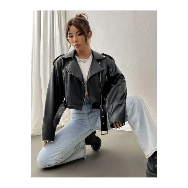 Siyah Oversıze Kemerli Deri Tarz Ceket