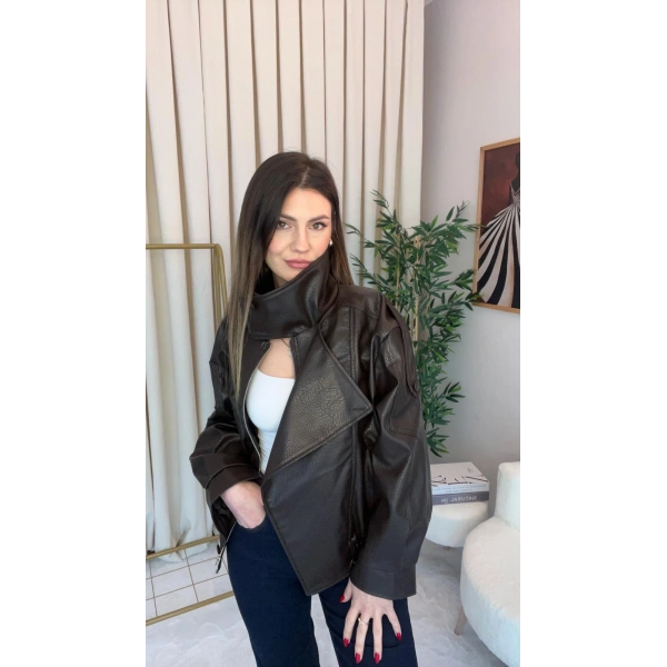 Kadın Dik Yaka Kahve Fermuarlı Deri Ceket