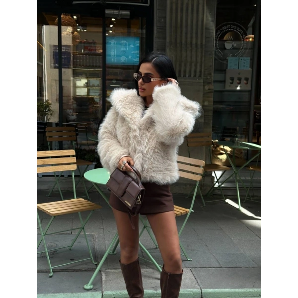 Kabarık Yaka Kürk Ceket Mont