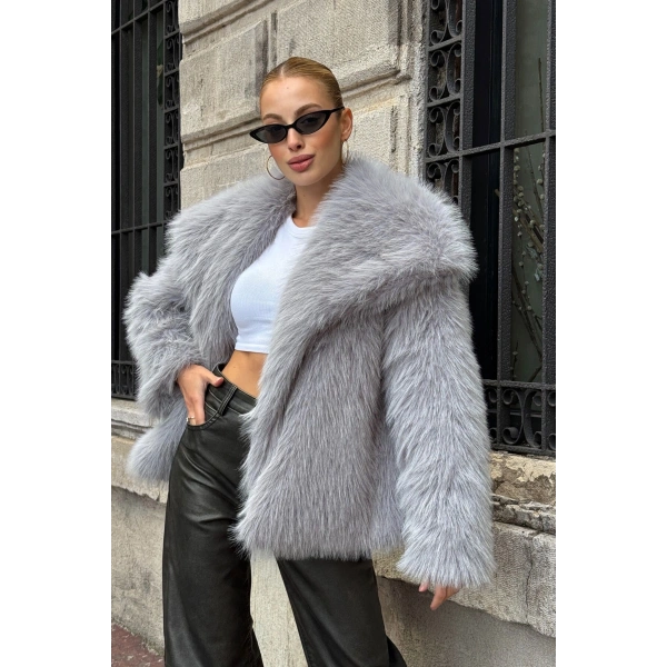 Kabarık Yaka Kürk Ceket Mont