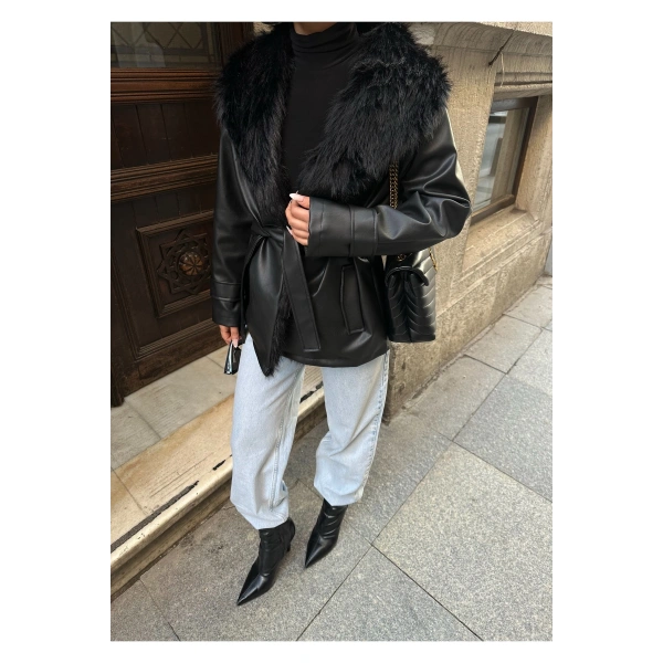 Kadın Siyah Kürk Yaka Deri Mont Ceket
