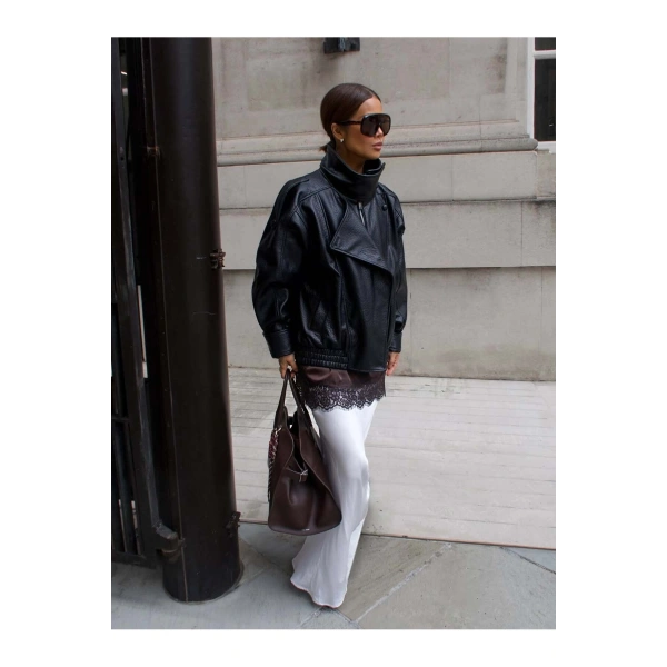 Kadın ZR Model Dik Yaka Fermuarlı Deri Ceket