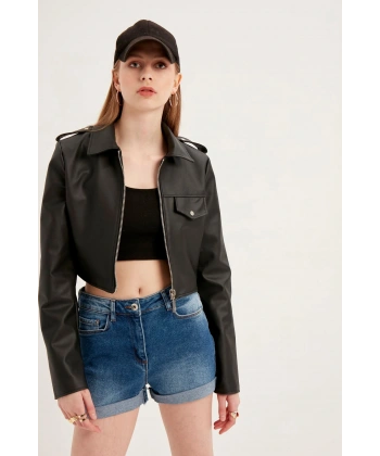 Kadın Siyah Crop Deri Ceket
