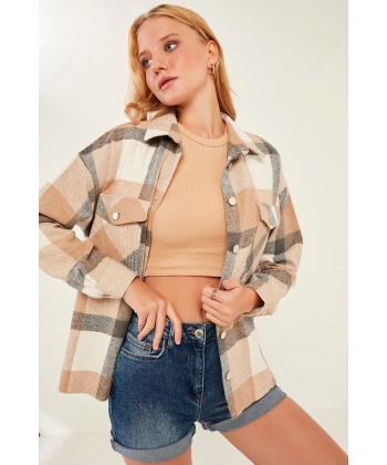 Kadın Kahve Ekoseli Cepli Oduncu Gömlek