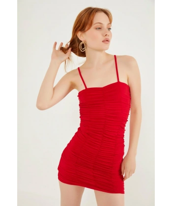 Kadın Kırmızı Ip Askılı Büzgülü Dilber Elbise