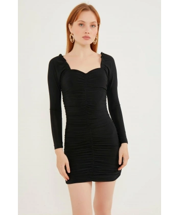 Kadın Siyah Uzun Kol Büzgülü Elbise