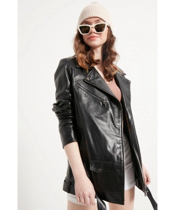 Kadın Siyah Cep Detaylı Hakiki Deri Ceket