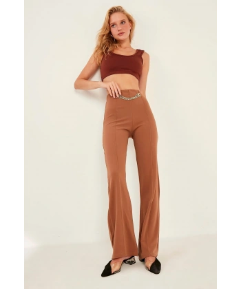 Kadın Kahve Yüksek Bel Zincir Detaylı Geniş Paça Dokuma Pantolon