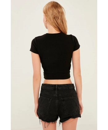 Kadın Siyah Pencere Detaylı Kaşkorse Bluz