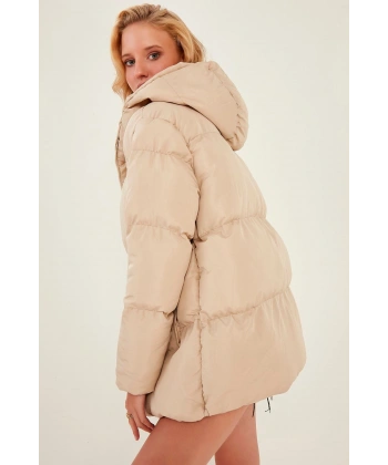 Krem Kapüşonlu Şişme Mont