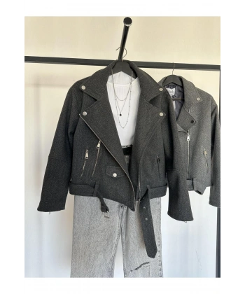 Classy Kısa Siyah Kaşe Ceket