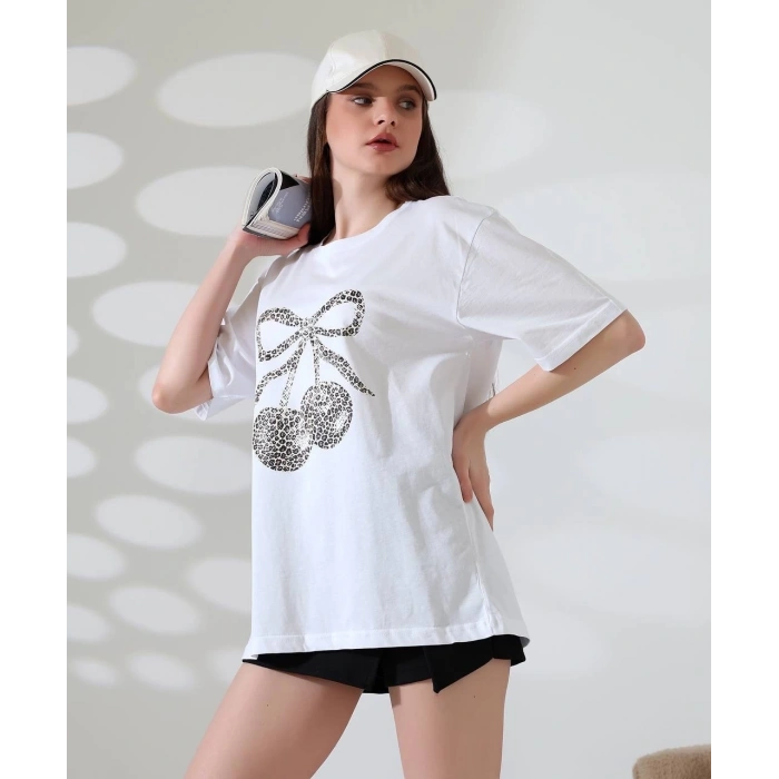 Leopar desenli kiraz baskılı tişört