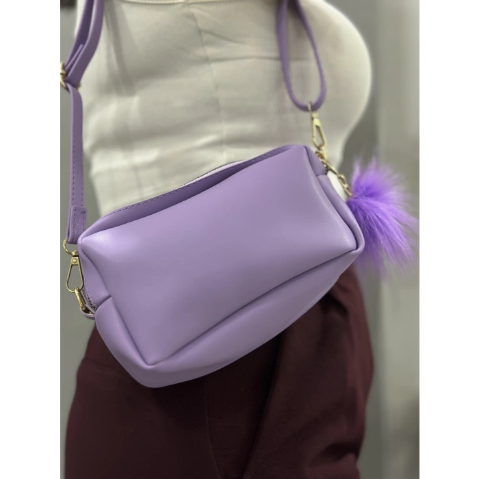 Ponpon mor cilt çanta