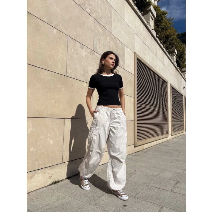 Yaka kol garnili ön parçalı bluz