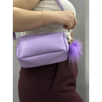 Ponpon mor cilt çanta