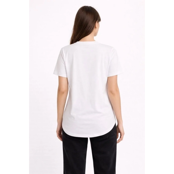 Kadın Basic T-Shirt Kısa Kol Bisiklet Yaka Oval Kesim Tişört - Beyaz