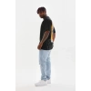 t - Siyah