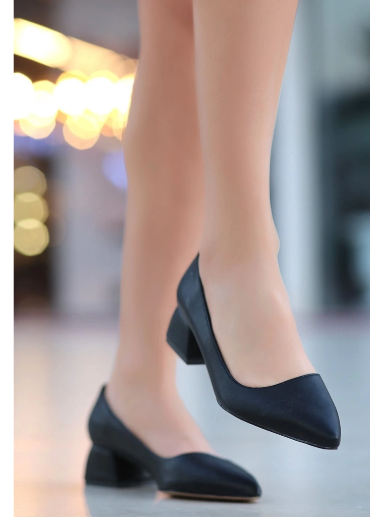 Desniy Siyah Cilt Topuklu Ayakkabı