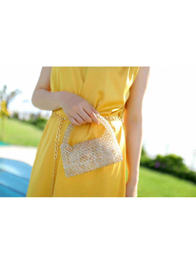 El yapımı incili el çantası kapaklı krem