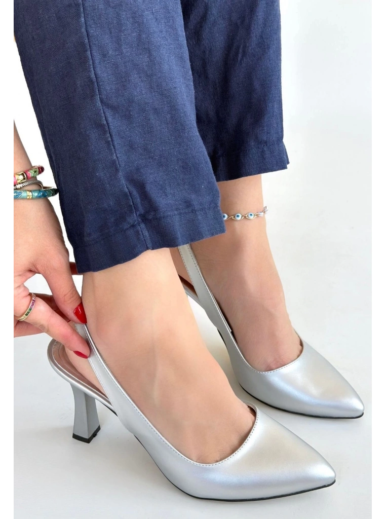 Feey Gümüş Cilt Topuklu Ayakkabı