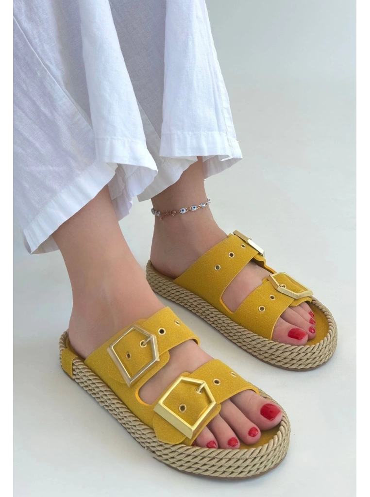 Loera Sarı Nubuk Çift Tokalı Terlik
