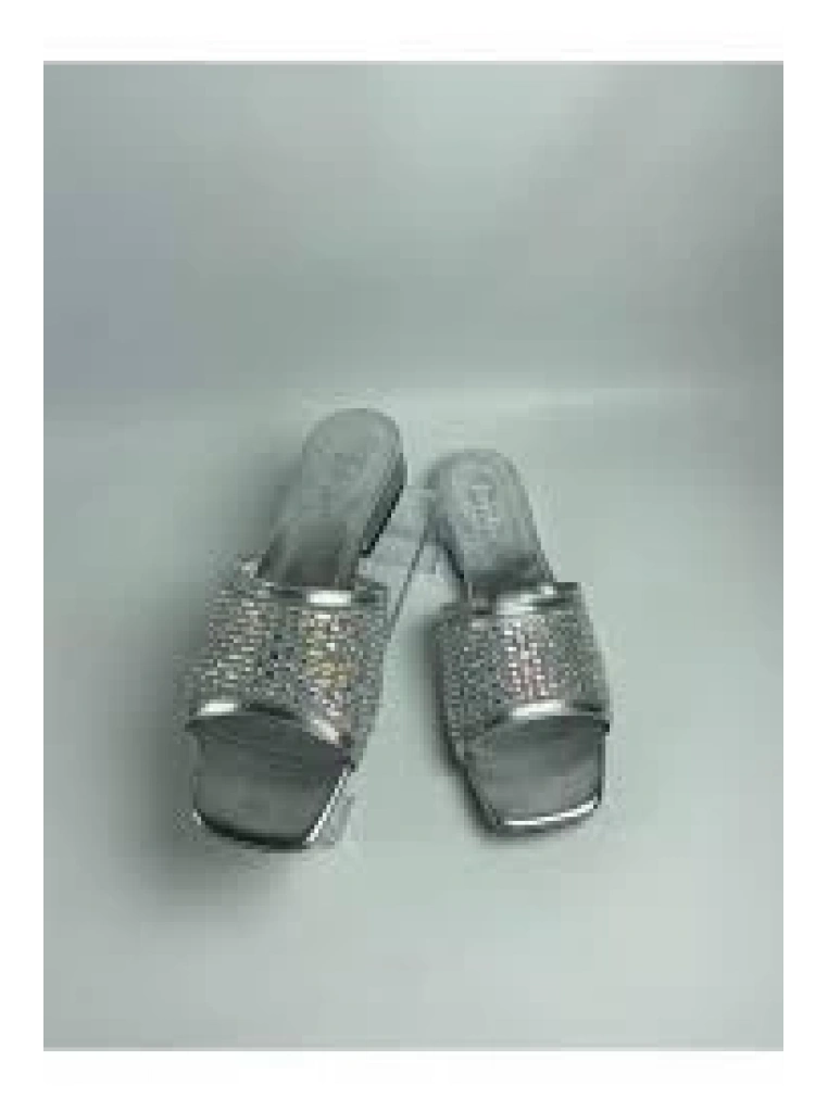 Ortu Gümüş Cilt İşlemeli Terlik