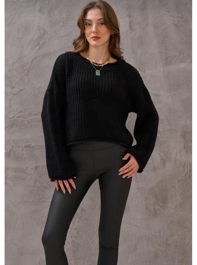 Salaş delik detaylı kazak siyah