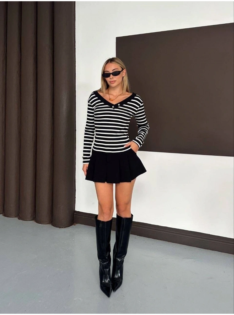 V yaka kol ve yaka düğmeli bluz siyah A4047