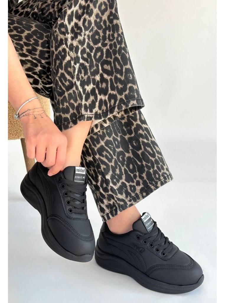 Yejja Siyah Cilt Bağcıklı Spor Ayakkabı