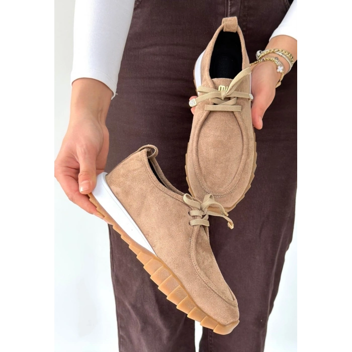 Sier Bej Süet Bağcıklı Spor Ayakkabı